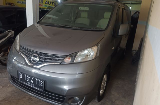 Mobil Nissan Evalia Bekas Bandung 