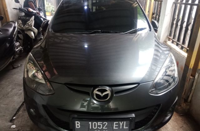 Harga Mobil Bekas Mazda 2 Bandung
