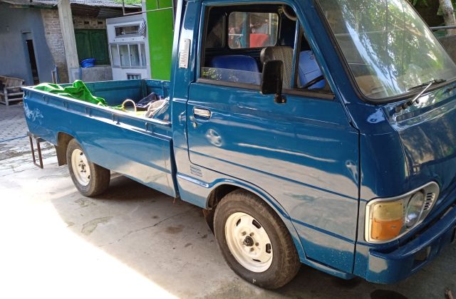 Modifikasi Mobil Toyota Hiace Pick Up
