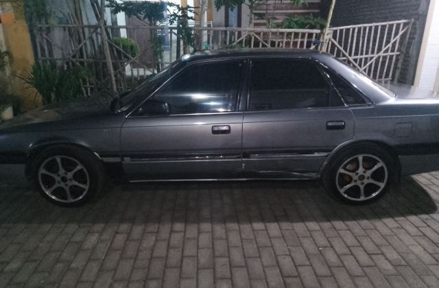 Spesifikasi Mobil Mazda Tahun 1990
