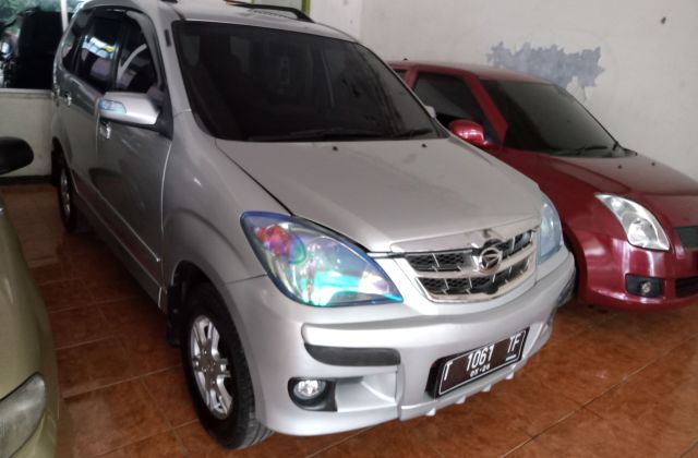 Spesifikasi Daihatsu Xenia Deluxe 2011 