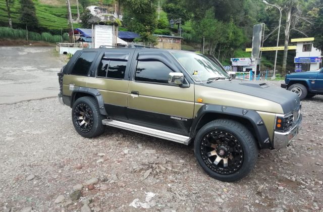 Modif Nissan Terrano Kingsroad 