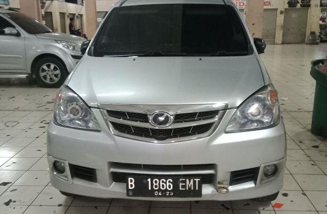 Spesifikasi Daihatsu Xenia Xi 2010 