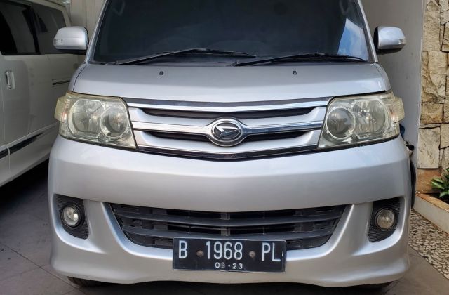 Harga Daihatsu Luxio X 2010 