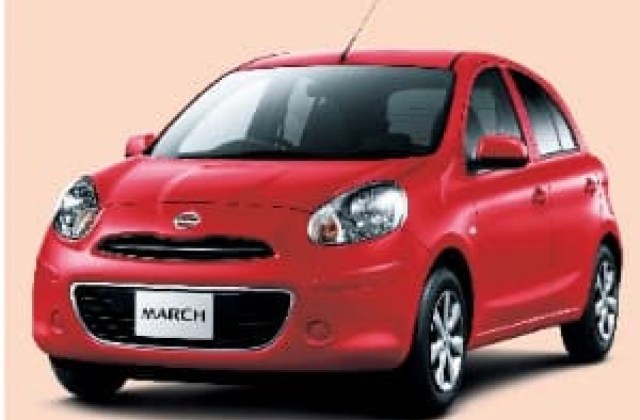 Karpet Lumpur Mobil Nissan March 