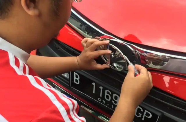 Kenapa Logo Agya Bukan Toyota
