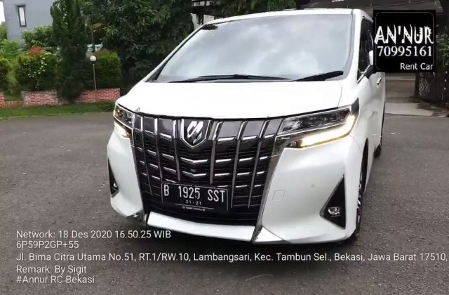 Toyota Alphard Warna Putih
