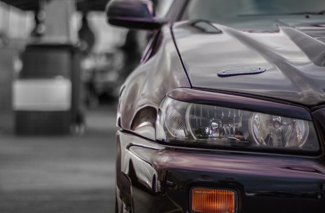 Mobil Nissan Skyline 