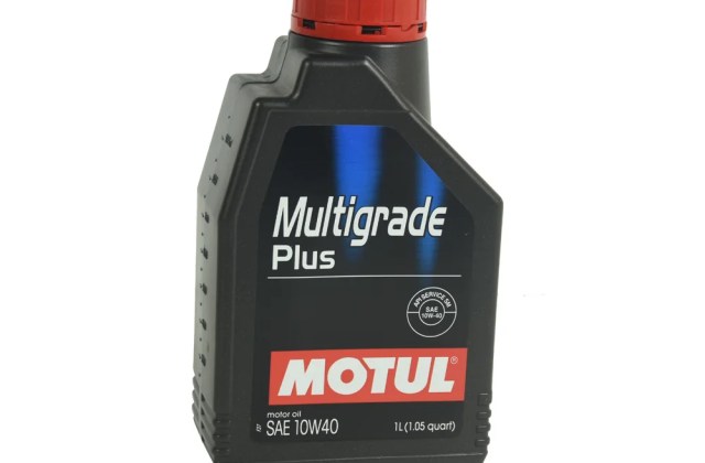 Oli Mobil Motul
