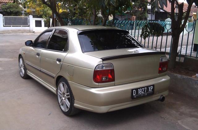 Gambar Modif Suzuki Baleno 2000
