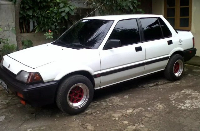 Modif Honda Civic Wonder 4 Pintu 