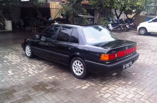Modifikasi Mobil Honda Grand Civic Lx 