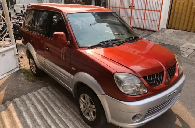 Harga Mitsubishi Kuda Grandia 2004
