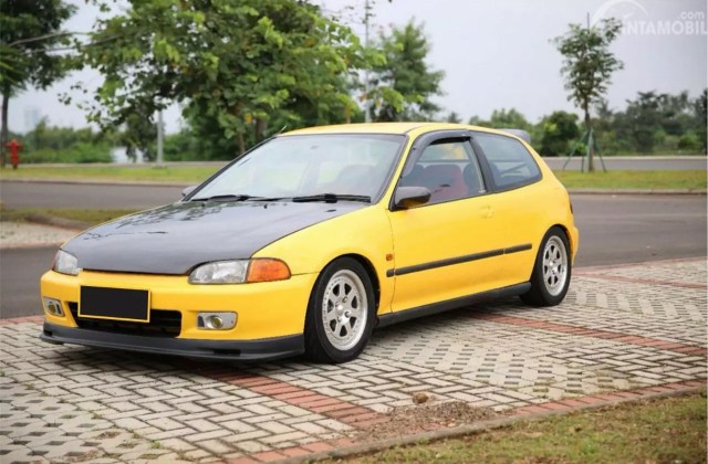 Modifikasi Honda Civic Estilo 2 Pintu 