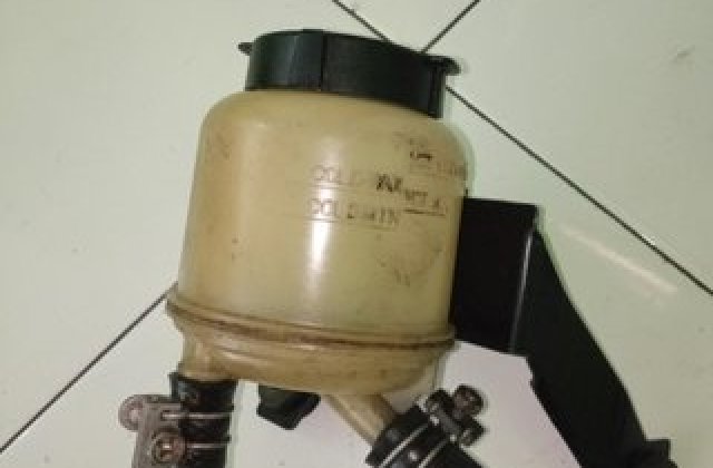 Oli Power Steering Nissan Serena 