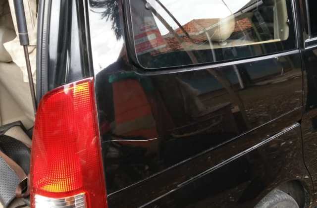 Harga Kaca Belakang Nissan Serena 