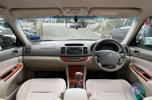 Spesifikasi Toyota Altis 2005
