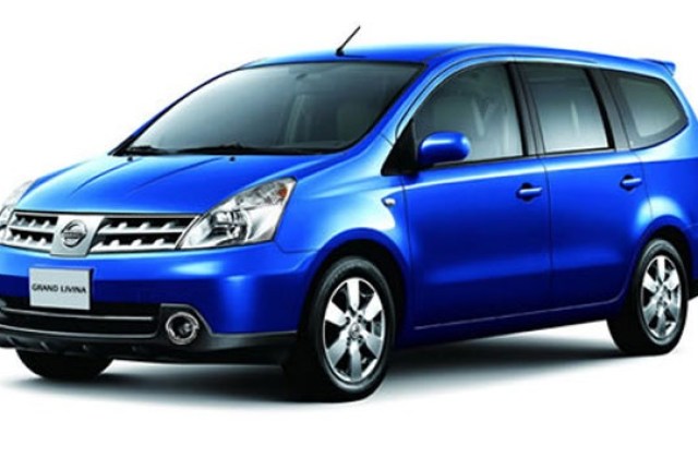 Gambar Mobil Nissan Grand Livina Terbaru 