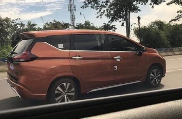 Mobil Nissan Grand Livina 2019 