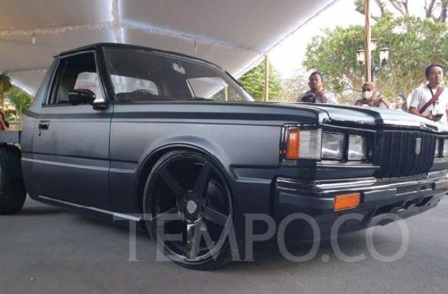 Modif Mobil Sedan Jadi Pick Up
