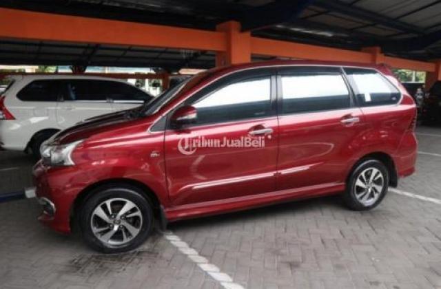 Toyota Avanza Warna Merah
