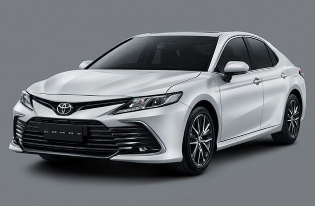 Toyota Camry Boros Atau Irit
