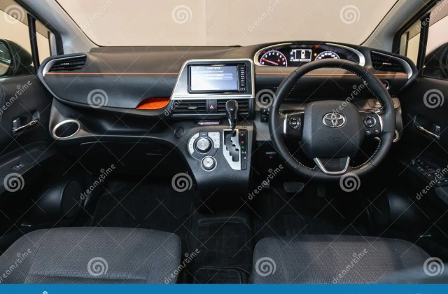 Toyota Sienta Interior 2021
