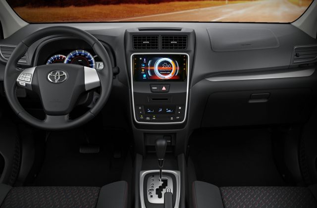 Toyota Avanza Interior 2022
