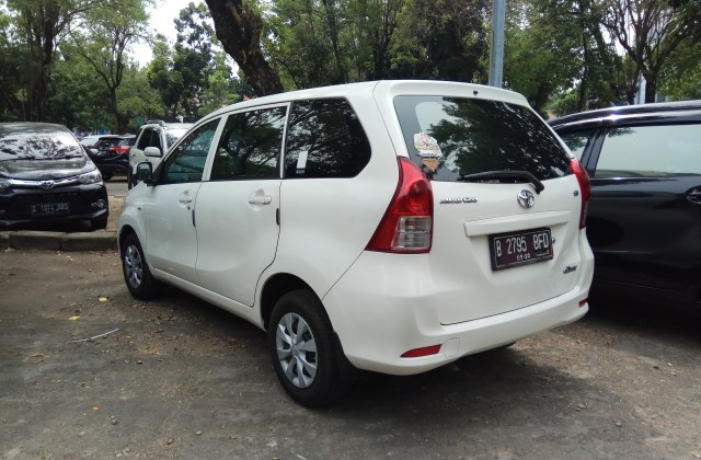 Toyota Avanza E 2015
