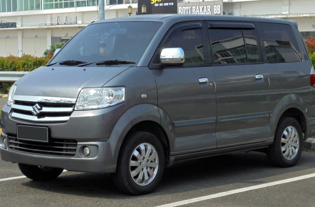 Spesifikasi Mitsubishi Maven 2005
