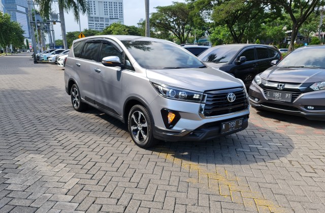 Toyota Kijang Venturer 2021
