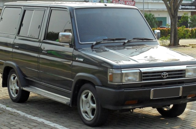 Toyota Kijang Extra
