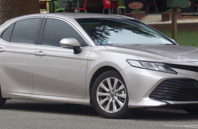 Toyota Camry Terbaru
