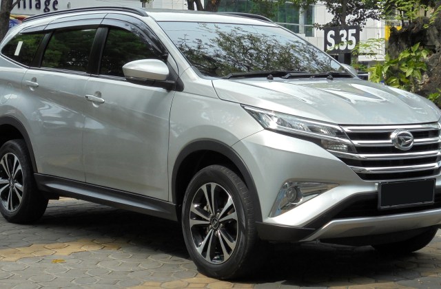 Spesifikasi Mobil Daihatsu Terios 