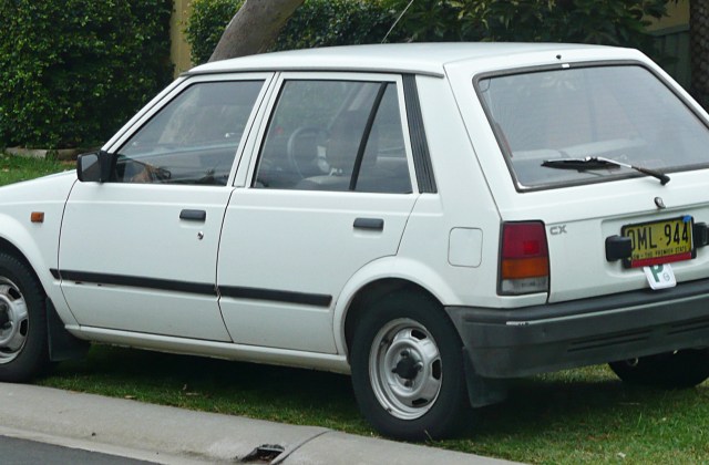 Spesifikasi Daihatsu Charade 1985 