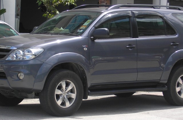 Toyota Kijang Fortuner
