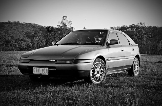 Mobil Mazda Lama
