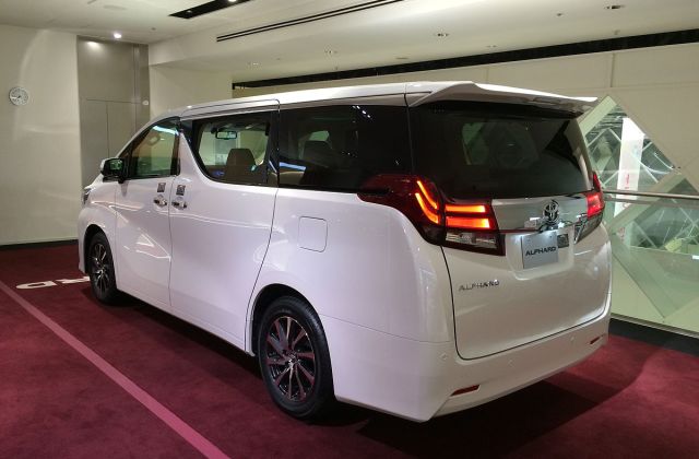 Toyota Alphard Berapa Cc
