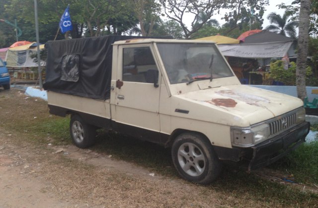 Toyota Kijang Kf20
