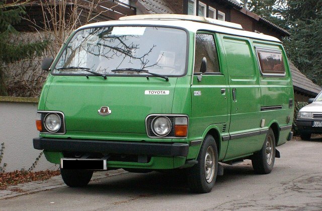 Modifikasi Mobil Hiace
