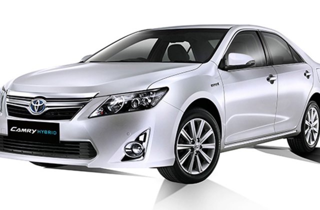 Toyota Camry Hybrid 2014
