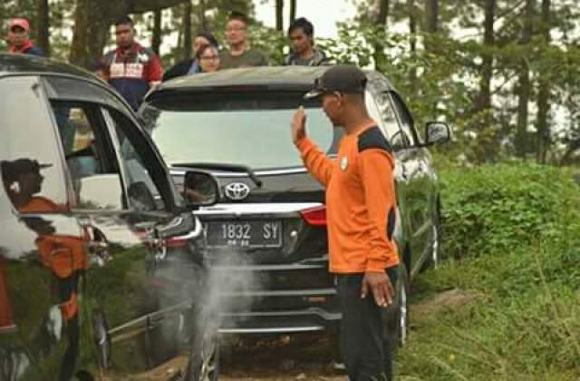 Rem Mobil Terbakar
