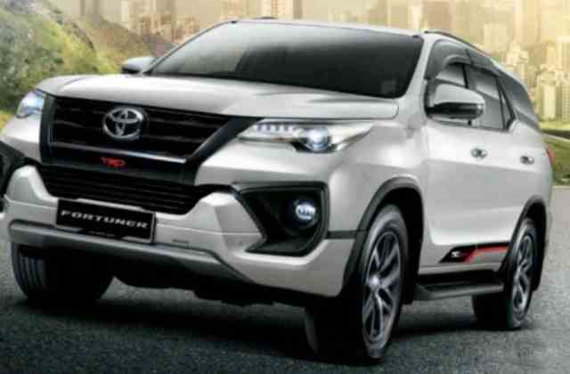 Ukuran Mobil Fortuner
