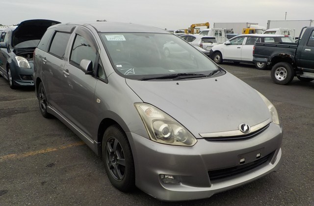 Kekurangan Toyota Wish 2005
