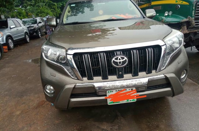 Toyota Land Cruiser Prado Bekas
