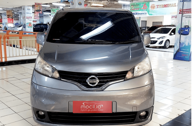 Gambar Mobil Nissan Evalia 