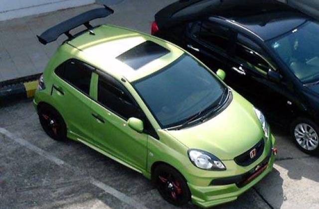 Honda Brio Modif Tinggi 