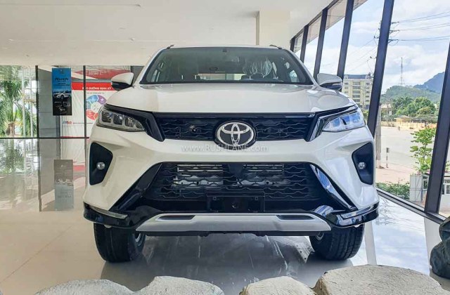 Toyota Fortuner Airbag
