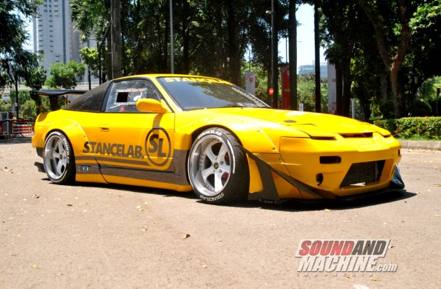 Modifikasi Mobil Nissan
