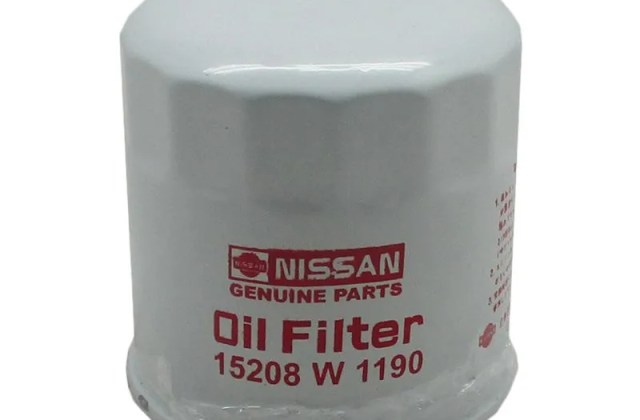 Isi Oli Mesin Nissan Terrano 